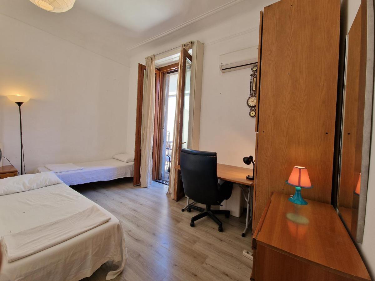 Private Room In A Quiet Apartment In The City Center Milan Exterior photo